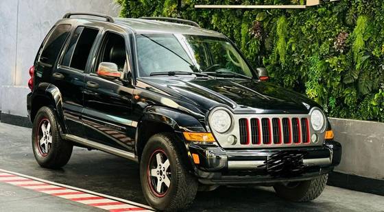 JEEP CHEROKEE 3.7 SPORT 4X4 V6 12V GASOLINA 4P AUTOMÁTICO JEEP CHEROKEE 3.7 SPORT 4X4 V6 12V GASOLINA 4P AUTOMÁTICO